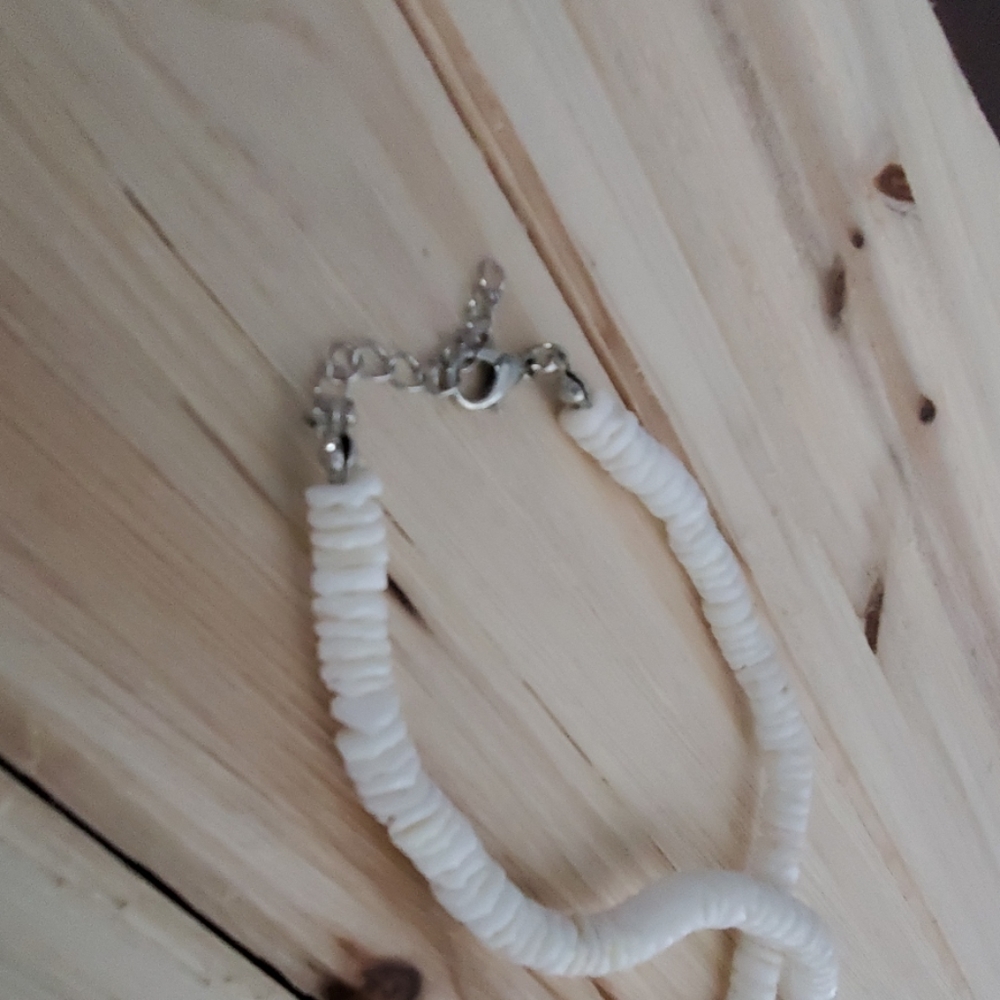 Shell necklace - Picture 4 of 4
